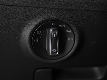 Skoda Superb III Kombi Facelifting 2.0 TDI SCR 200KM 2023 Skoda Superb Sportline ! Podgrzewane Fotele ! Temp, zdjęcie 24