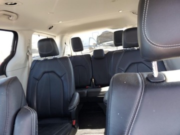 Chrysler Pacifica II 2022 Chrysler Pacifica Touring L 2022 3.6l 3.6 Benzyna 287KM, zdjęcie 10