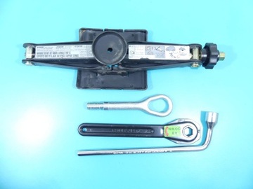 MERCEDES W245 ТРАПЕЦИАЛЬНЫЙ ПОДЪЕМНИК