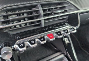 Peugeot 2008 II e-SUV Facelifting Elektryczny 54kWh 156KM 2023 Peugeot 2008 e-2008 54kWh GT SalonPL 156KM Najmocnieszy Bogata Opcja Od Re, zdjęcie 17