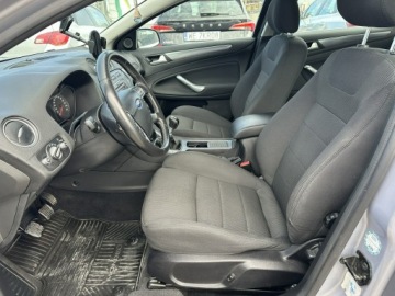 Ford Mondeo IV Hatchback 2.0 Duratorq TDCi DPF 140KM 2011 Ford Mondeo Manual/Xenon + LED/Salon PL/Zamiana, zdjęcie 13
