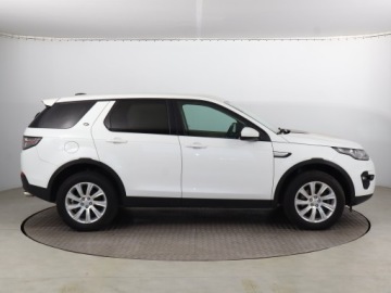 Land Rover Discovery Sport SUV 2.0 TD4 180KM 2016 Land Rover Discovery Sport TD4, Salon Polska, zdjęcie 5