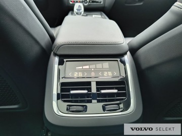 Volvo XC60 II 2025 Volvo XC 60 XC60 B5B AWD Ultra BLACK EDITION, Bowe, zdjęcie 19