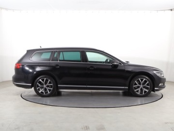 Volkswagen Passat B8 Variant 2.0 TSI BlueMotion Technology 280KM 2017 VW Passat 2.0 TSI, Salon Polska, Serwis ASO, 4X4, zdjęcie 5