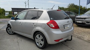 Kia Ceed I Hatchback 5d Facelifting 1.6 CRDi WGT 90KM 2010 Kia Cee&#039;d 1.6D OPŁACONY Bezwypadkowy Klimatronik, zdjęcie 3