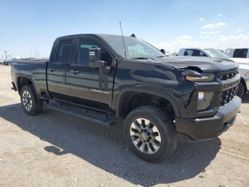 Chevrolet Silverado II 2021 Chevrolet Silverado K2500 Custom 2021 6.6l 6.6 Benzyna 401KM, zdjęcie 4