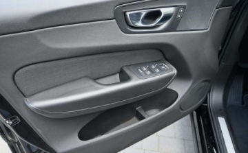 Volvo XC60 II Crossover D4 190KM 2019 Volvo XC 60 2,0 D D4 190 KM Geatronic FULL LED Klimatronic 2.0 Diesel 190KM, zdjęcie 16