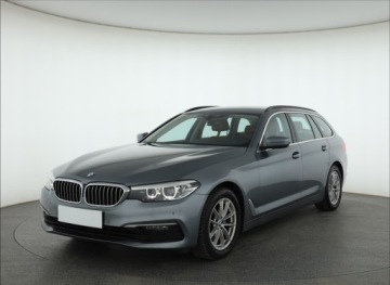 BMW Seria 5 G30-G31 Touring 530d 265KM 2018 BMW 5 530d, 261 KM, Automat, Skóra, Navi, Klima, zdjęcie 1