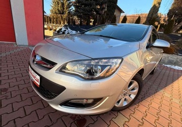 Opel Astra J GTC 1.4 Turbo ECOTEC 140KM 2014 Opel Astra COSMO 1.4T 140ps 6Biegow Xenon LED Tylko96TysPrzebiegu PelnySer, zdjęcie 3