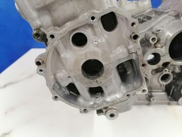 suzuki gsxr 750 k1-k2 картер двигателя блок двигателя