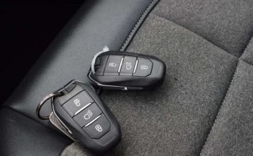 Citroen C5 Aircross SUV 1.5 BlueHDI 131KM 2021 Citroen C5 Aircross C5 AirCross 1.5 BlueHDI 74tys przebiegu, Navi, Hak, Al, zdjęcie 31