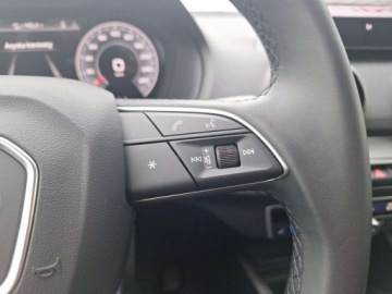 Audi Q2 SUV Facelifting 2.0 40 TFSI 190KM 2025 Audi Q2 FV, Audi Sound System, Pakiet Czern, Carplay, przygotowanie pod hak, zdjęcie 17