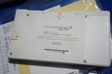 NINTENDO DSi TWL-001 БЕЛЫЙ Заводская комплектация