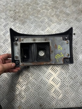 MĚCH KRYT GUM. ZVEDÁKŮ MITSUBISHI PAJERO I 1 82-91R.