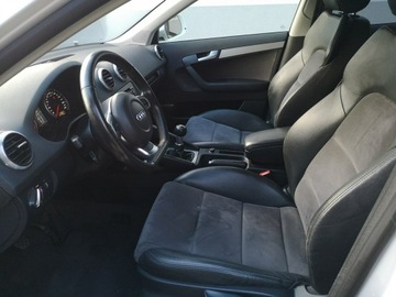 Audi A3 8P Hatchback 3d 2.0 TDI CR 140KM 2009 Audi A3 2.0 TDI 140KM # Klimatr # Ledy # Bi-XENON, zdjęcie 15