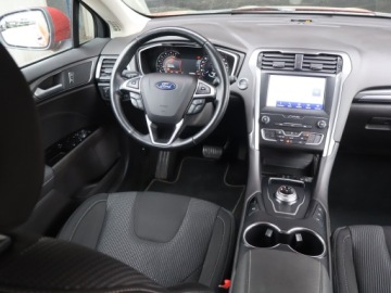 Ford Mondeo V Liftback Facelifting 2.0 EcoBlue 190KM 2021 Ford Mondeo 2.0 EcoBlue, Salon Polska, 187 KM, zdjęcie 6