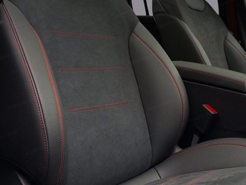 Mercedes GLA II Off-roader AMG Facelifting 2.0 35 306KM 2025 MERCEDES-BENZ GLA AMG 35 4-Matic Suv 2.0 (306KM) 2025, zdjęcie 4