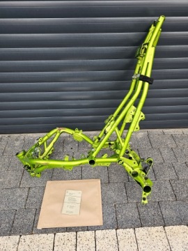 Kawasaki Z 900 Рама повреждена документы Швейцария