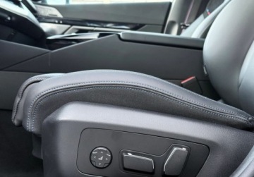 BMW Seria 5 G90-91 2025 BMW Seria 5 I wlasciciel M Sport Hak Gwarancja Bezwypadkowy FVAT23, zdjęcie 26