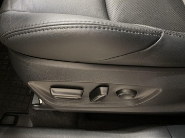 Toyota Corolla Cross 2.0 Hybrid Dynamic Force 197KM 2023 Toyota Corolla Cross 2.0 Hybrid Executive Toyota C, zdjęcie 12