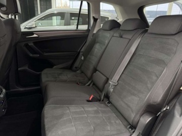 Volkswagen Tiguan Allspace SUV Facelifting 2.0 TDI SCR 150KM 2022 Volkswagen Tiguan Allspace Allspace Elegance 4Motion Hak Kamera cofania, zdjęcie 11