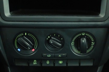 Skoda Rapid II Spaceback 1.2 TSI 105KM 2013 Skoda Rapid 1.2 TSI, Salon Polska, Serwis ASO, zdjęcie 10