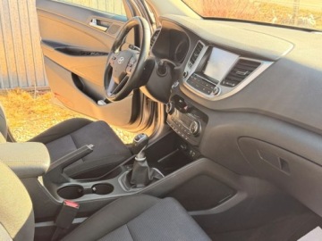 Hyundai Tucson III SUV 1.6 T-GDI 177KM 2015 Hyundai Tucson 4x4 Boagata wersja Hak 1.6 Benzyna 177KM, zdjęcie 32