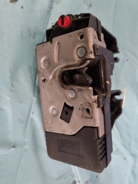 ЗАМОК ДЛЯ РАЗДВИЖНОЙ ДВЕРИ TRAFIC II VIVARO