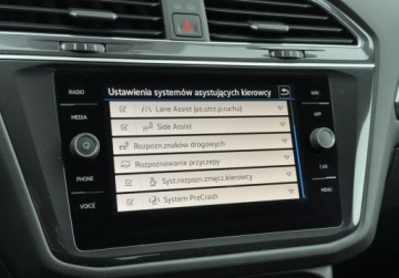 Volkswagen Tiguan Allspace SUV Facelifting 2.0 TDI SCR 200KM 2022 Volkswagen Tiguan Allspace IQ.Light MatrixLED Hak Kamery 360 Webasto T, zdjęcie 36