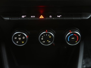 Dacia Duster II SUV 1.6 SCe 115KM 2018 Dacia Duster 1.6 SCe, Salon Polska, VAT 23%, Navi, zdjęcie 12