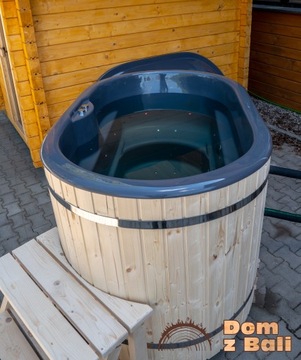 Садовая бочка, русская кадка, джакузи.
