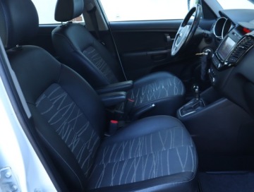 Kia Venga Mikrovan Facelifting 1.6 DOHC 124KM 2017 Kia Venga 1.6 CVVT, Salon Polska, Automat, Skóra, zdjęcie 8