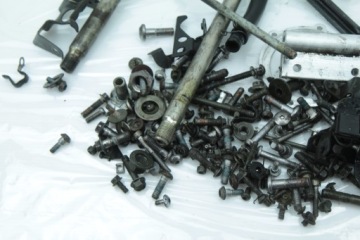 YAMAHA TDM 900 02-10 БОЛТЫ ВИНТЫ