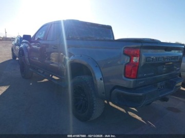 Chevrolet Silverado II 2022 Chevrolet Silverado 1500 Short Bed RST 2022 5.3l 5.3 Benzyna 355KM, zdjęcie 3