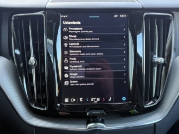 Volvo XC60 II Crossover Plug-In Facelifting 2.0 T6 350KM 2024 Volvo XC 60 T6 Plug-In | AWD | Plus Dark | FV23% |, zdjęcie 12