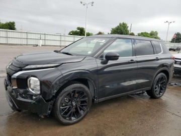 Mitsubishi Outlander III 2023 Mitsubishi Outlander 2023 MITSUBISHI OUTLANDER SE 2.5 Benzyna 181KM, zdjęcie 1