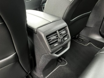 Peugeot 3008 II Crossover Facelifting  1.2 PureTech 130KM 2021 Peugeot 3008 Automat/Manetki/ Kamery360 /Salon Pl, zdjęcie 32