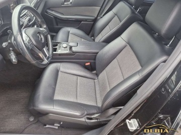 Mercedes Klasa E W212 Limuzyna 350 CDI BlueEFFICIENCY 231KM 2009 Mercedes-Benz Klasa E E350 V6 Diesel Automat Szyberdach 3.0 Diesel 230KM, zdjęcie 6