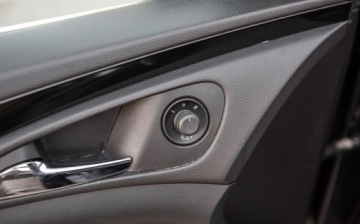 Opel Insignia I Sports Tourer OPC 2.8 V6 Turbo ECOTEC 325KM 2012 Opel Insignia 2.8 V6 TURBO 325KM OPC Recaro Navi Full Led Automat LPG 4x4, zdjęcie 14