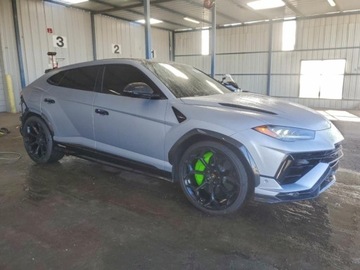 Lamborghini Urus 2024 Lamborghini Urus 2024r., Performante, 4.0L, od ubezpieczalni 4.0 Benzyna, zdjęcie 2