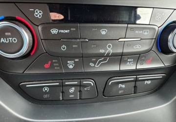 Ford Kuga II SUV Facelifting 1.5 EcoBoost 150KM 2019 Ford Kuga St line,Niemcy,El bagaznik,Sony 1.5 Benzyna 150KM, zdjęcie 14