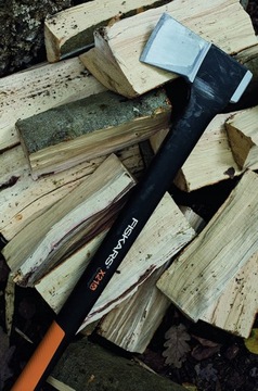 НАБОР ТОПОРОВ FISKARS: Расколка X21 + Столярные работы X7 + БЕСПЛАТНЫЙ набор для охраны труда и техники безопасности