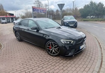 Mercedes Klasa E W213 Limuzyna Facelifting 2.0 E220d 194KM 2021 Mercedes-Benz Klasa E 2.0Cdi AMG Full Led 57.000 km 2.0 Diesel 194KM, zdjęcie 2