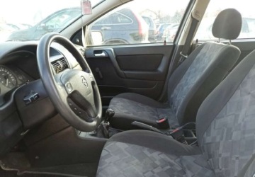 Opel Astra G Sedan 1.4 16V 90KM 2000 Opel Astra Opel Astra 1.4 Benzyna 90KM, zdjęcie 7