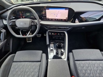 Audi 2025 AUDI Q5 TFSI quattro Sportback S line Suv 2.0 (204KM) 2025, zdjęcie 5
