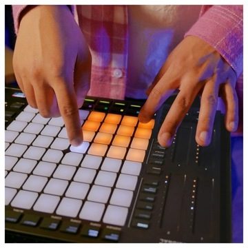 Akai APC 64 — контроллер для Ableton Live