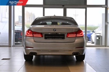 BMW Seria 5 G30-G31 Limuzyna 540i 340KM 2018 BMW Seria 5 540i xDriveFV23Hak HolowniczyAdaptacyjne Reflektory LED 3.0, zdjęcie 20