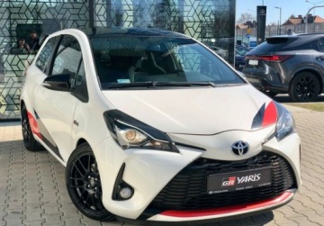 Toyota Yaris III Hatchback GRMN 1.8 Dual VVT-i 212KM 2017 Toyota Yaris Yaris 1.8 212KM Limitowana wersja GRMN 018400 FV23 ASO PL, zdjęcie 9