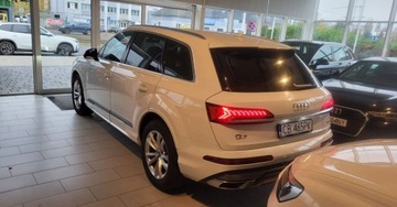 Audi Q7 II SUV Facelifting  3.0 45 TDI 231KM 2023 Audi Q7 Salon Polska diesel 7,1s 0 100 idealny pneumatyczny 3.0 Diesel
