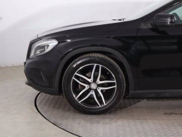 Mercedes GLA I Off-roader 1.6 200 156KM 2015 Mercedes GLA GLA 200, Salon Polska, VAT 23%, zdjęcie 13